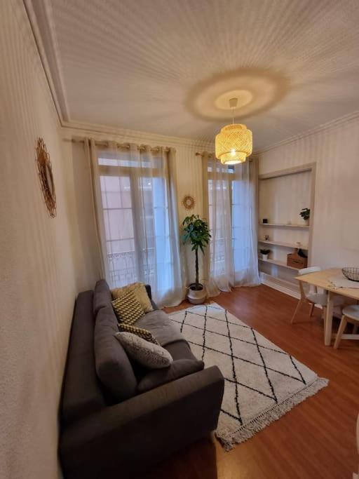 Le Dali-Duplex Au Pied De Castillet ペルピニャン エクステリア 写真